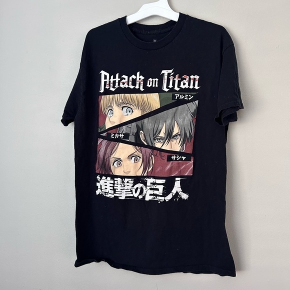 Ripple‎ Junction Attack on Titan Black Tee